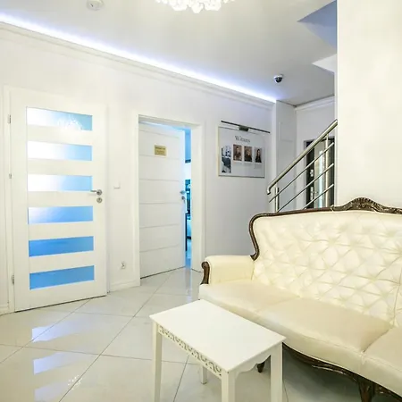 Apartment Paris Na Wasowicza